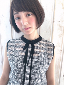 スタッフ「毛利　仁美」が担当したヘアスタイル「広瀬すずさん風　大人かわいい　ショートボブ」