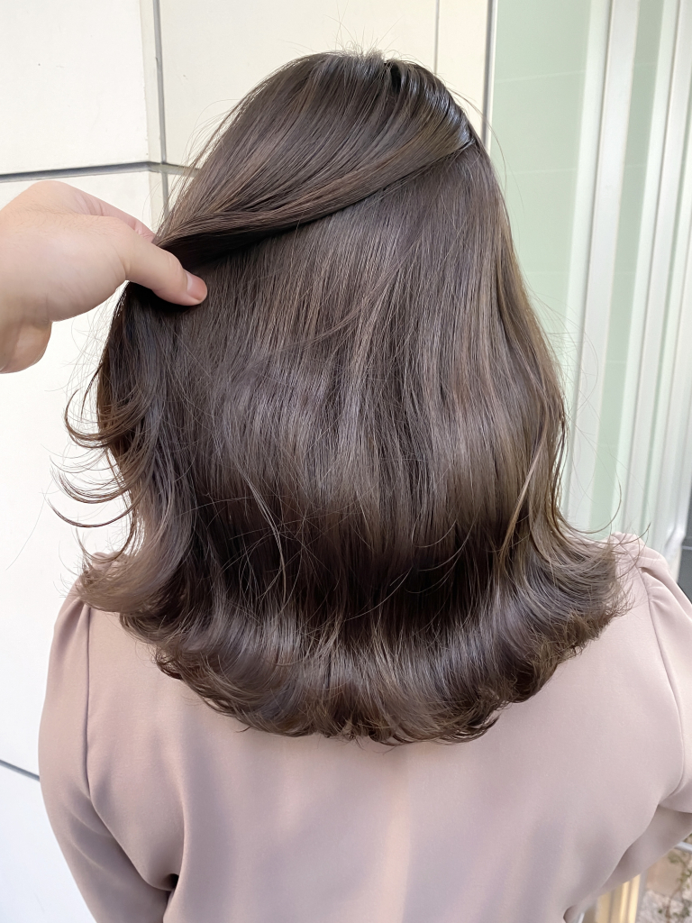 原宿・表参道にある日本を代表するトレンド美容室・美容院「Tierra(ティエラ)」のヘアスタイル「ココアブラウン」の拡大画像